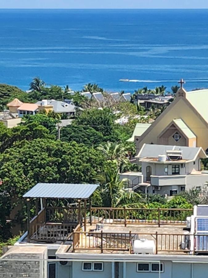 Seaview Luxury Appartment Flic en Flac Exterior photo