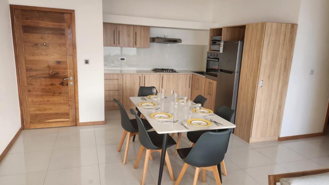 Seaview Luxury Appartment Flic en Flac Exterior photo