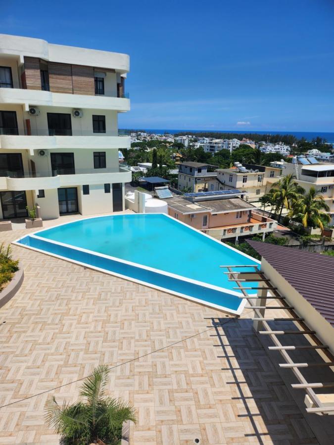 Seaview Luxury Appartment Flic en Flac Exterior photo