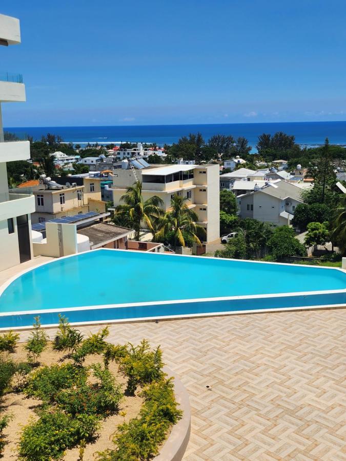 Seaview Luxury Appartment Flic en Flac Exterior photo